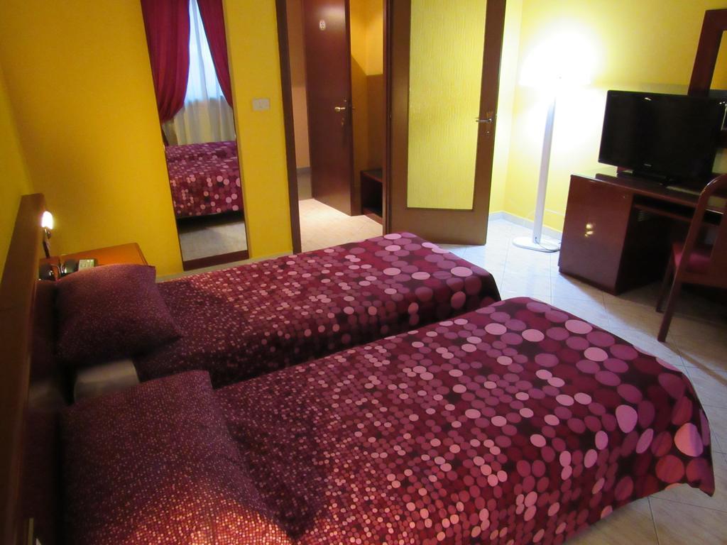 Hotel Elite San Mauro Torinese Zimmer foto